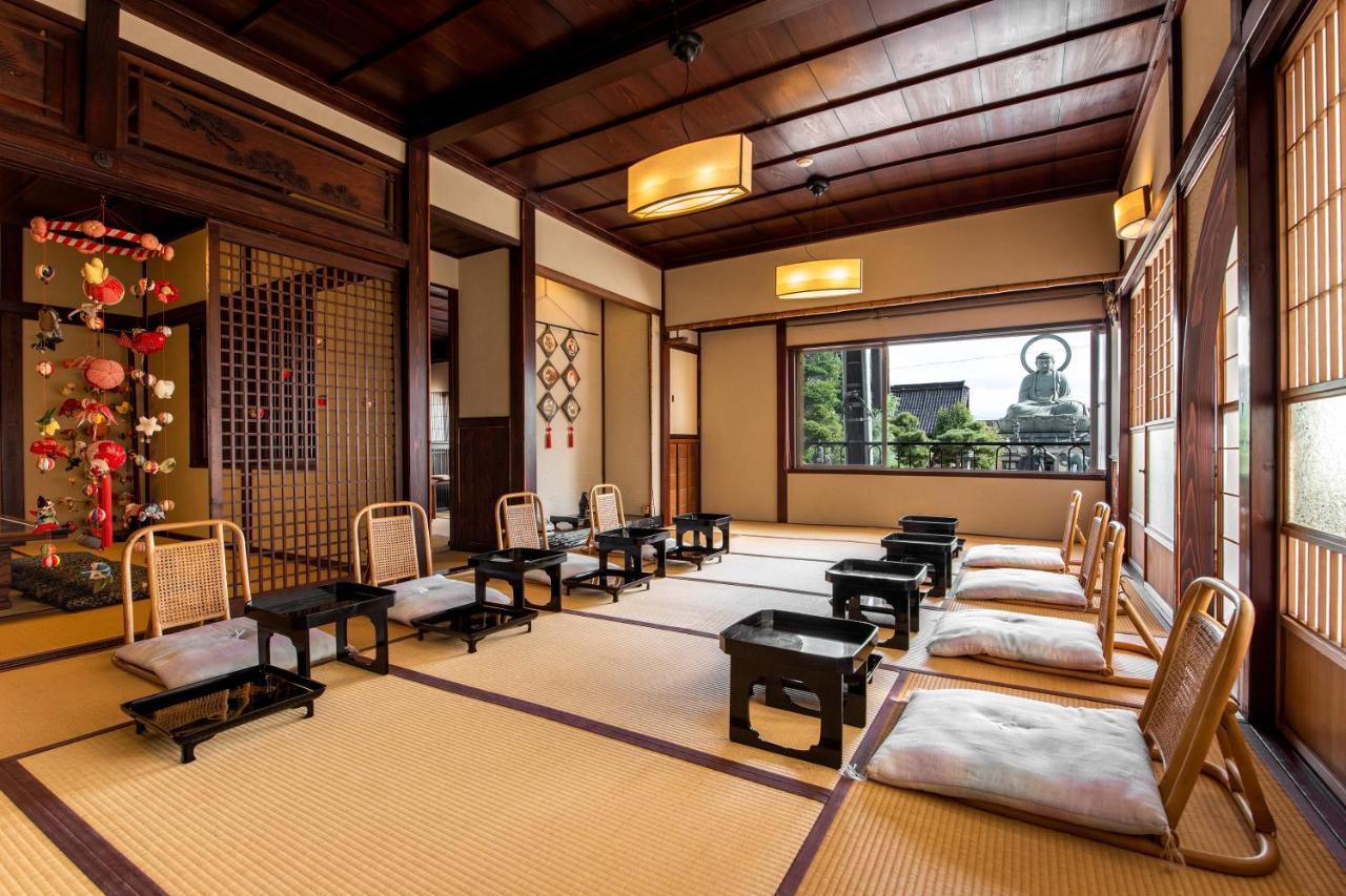 Kadokyu Ryokan Такаока Екстериор снимка