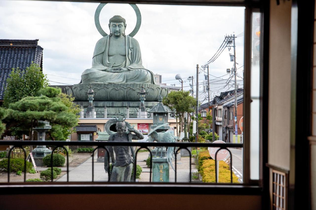 Kadokyu Ryokan Такаока Екстериор снимка