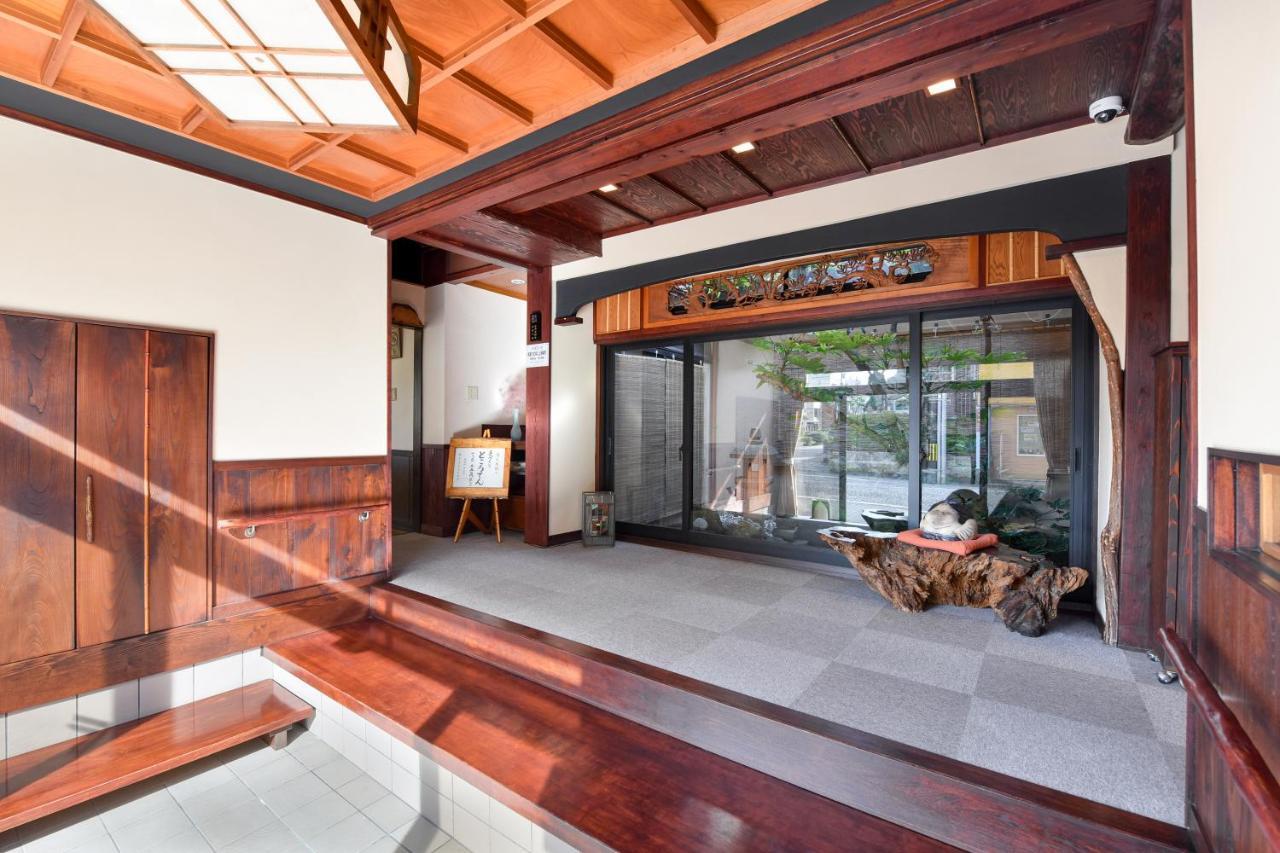 Kadokyu Ryokan Такаока Екстериор снимка
