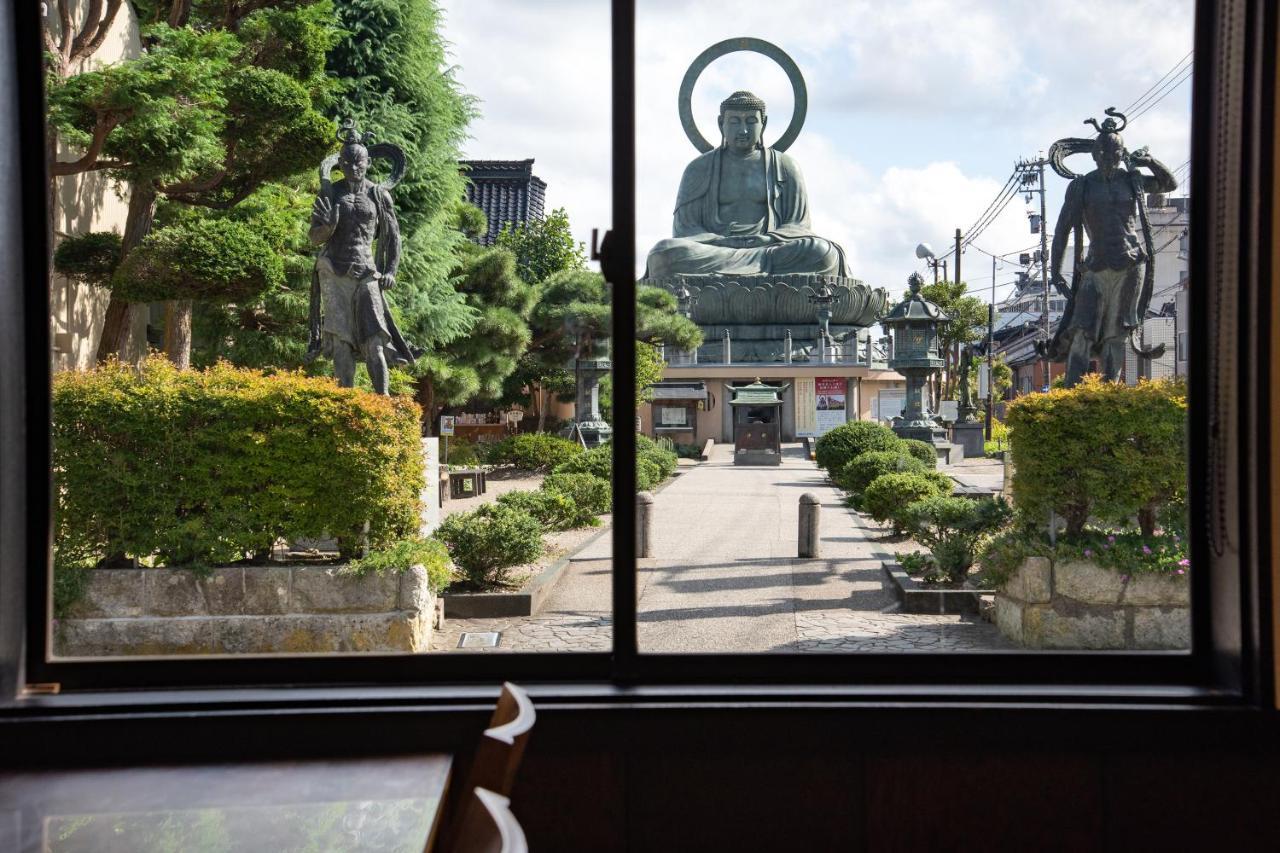 Kadokyu Ryokan Такаока Екстериор снимка