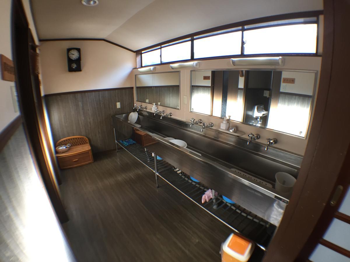 Kadokyu Ryokan Такаока Екстериор снимка